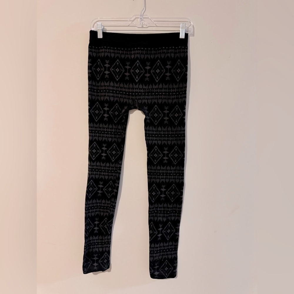 Pink Republic Black Geometric Leggings, size small
